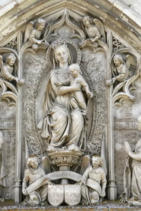 Framed Print : Tympanum of Virgin and child, Amboise Castle Chapel, Amboise, Indre-et-Loire, France