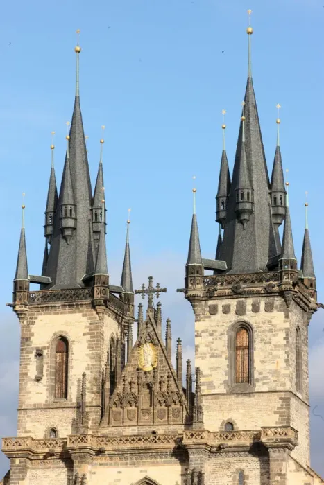 Framed Print : Tyn Church on Old Town Square, Prague, Czech Republic, Europe Framed Print : Tyn Church on Old Town Square, Prague, Czech Republic, Europe
