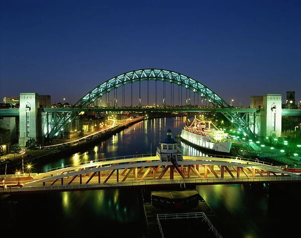 The Tyne Bridge illuminated at night, Tyne and Wear, England, United Kingdom, Europe
