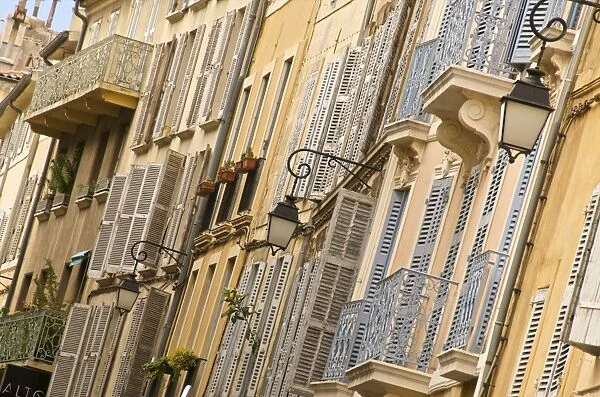 Typical building facade, Old Aix, Aix en Provence, Provence, France, Europe