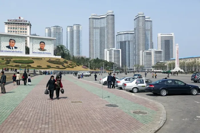 Framed Print : Typical city street scene, Pyongyang, Democratic Peoples Republic of Korea (DPRK), North Korea, Asia Framed Print : Typical city street scene, Pyongyang, Democratic Peoples Republic of Korea (DPRK), North Korea, Asia