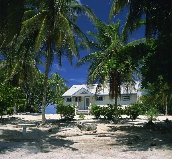 Typical cottage on the north side of Grand Cayman