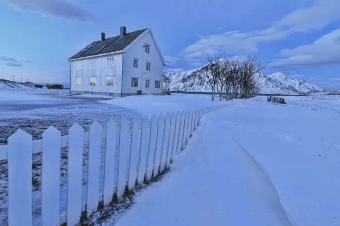 Framed Print : Typical house surrounded by snow at dusk, Flakstad, Lofoten Islands, Norway, Scandinavia Framed Print : Typical house surrounded by snow at dusk, Flakstad, Lofoten Islands, Norway, Scandinavia