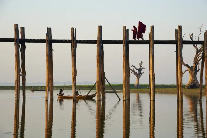 Framed Print : U Bein bridge at Amarapura, Taung Thama Lake, Mandalay Province, Myanmar (Burma), Asia