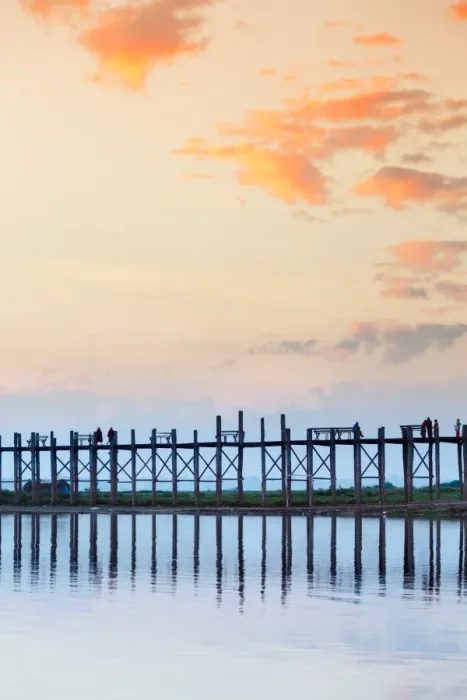 Framed Print : U Bein teak bridge and the Taungthaman Lake near Amarapura, Mandalay, Myanmar (Burma) Framed Print : U Bein teak bridge and the Taungthaman Lake near Amarapura, Mandalay, Myanmar (Burma)