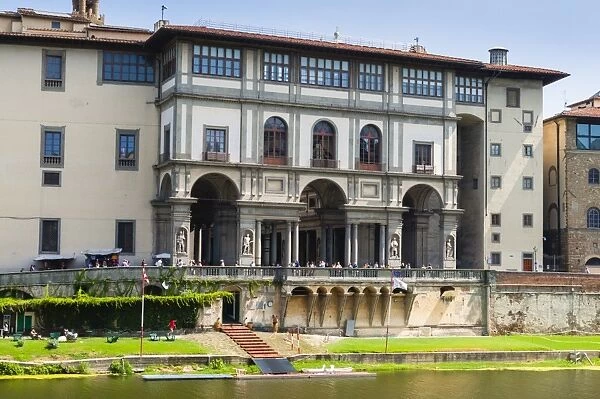 The Uffizi, Arno river, UNESCO World Heritage Site, Florence (Firenze), Tuscany, Italy, Europe