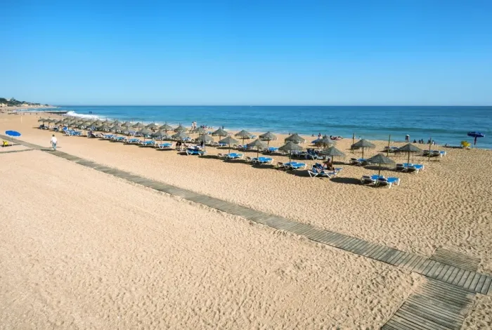 Framed Print : Umbrellas and beach chairs, Fishermans Beach (Praia dos Barcos), Albufeira, Algarve, Portugal, Europe Framed Print : Umbrellas and beach chairs, Fishermans Beach (Praia dos Barcos), Albufeira, Algarve, Portugal, Europe