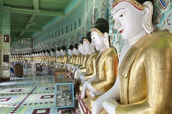 Umin Thounzeh (30 Caves) Pagoda, containing 45 Buddha statues, Sagaing Hill, Sagaing, near Mandalay, Myanmar (Burma), Asia