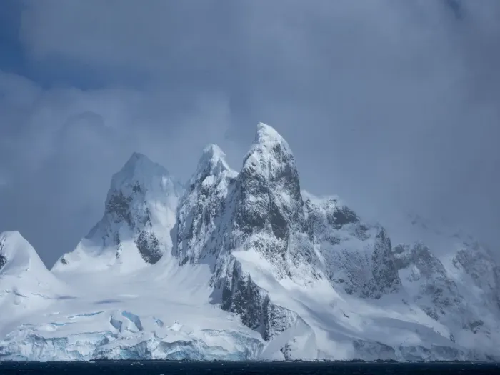 Framed Print : Una Peaks on false Cape Renard, the northern entrance to the Lemaire Channel, Antarctica, Polar Regions Framed Print : Una Peaks on false Cape Renard, the northern entrance to the Lemaire Channel, Antarctica, Polar Regions
