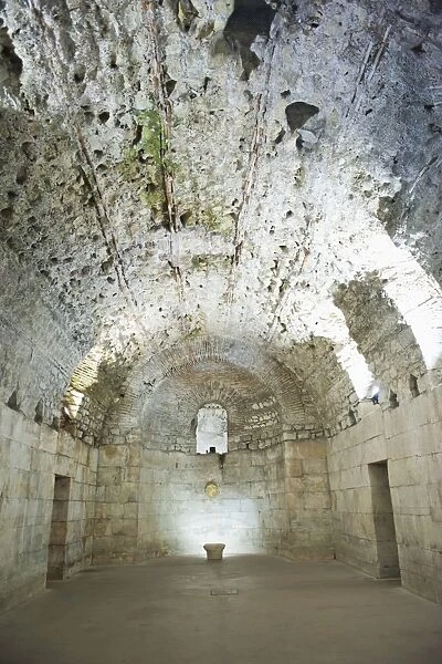 Underground halls, Diocletians Palace, UNESCO World Heritage Site, Split, Dalmatian Coast, Croatia, Europe