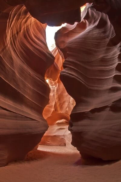 Upper Antelope Canyon (Tse bighanilini), LeChee Chapter, Navajo Nation, Arizona, United States of America, North America