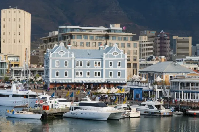 Framed Print : V & A Waterfront, Cape Town, South Africa, Africa Framed Print : V & A Waterfront, Cape Town, South Africa, Africa