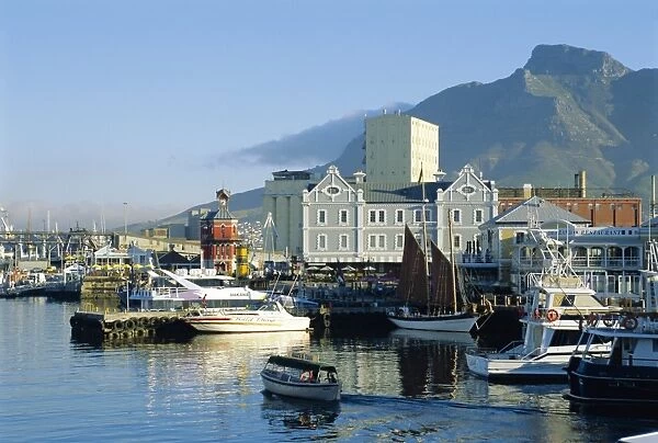 V & A Waterfront with Table Mountain