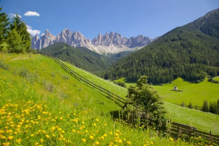 Framed Print : Val di Funes, Bolzano Province, Trentino-Alto Adige / South Tyrol, Italian Dolomites, Italy, Europe Framed Print : Val di Funes, Bolzano Province, Trentino-Alto Adige / South Tyrol, Italian Dolomites, Italy, Europe