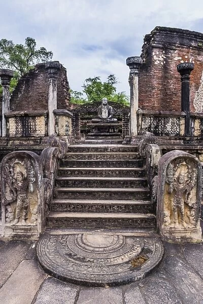 Vatadage (Circular Relic House), Polonnaruwa Quadrangle, UNESCO World Heritage Site, Sri Lanka, Asia