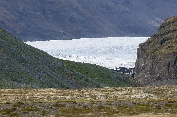 Vatnajokull glacier, Skaftafell National Park, South coast, Iceland, Polar Regions