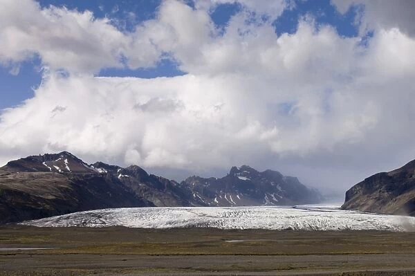 Vatnajokull glacier, Skaftafell National Park, South coast, Iceland, Polar Regions