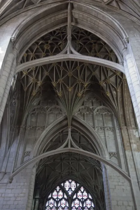 Framed Print : Vaulting in the crossing roof with strainer arches, Gloucester Cathedral Framed Print : Vaulting in the crossing roof with strainer arches, Gloucester Cathedral