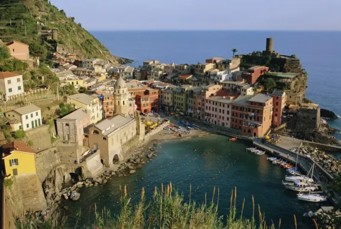 Framed Print : Vernazza, Cinque Terre Framed Print : Vernazza, Cinque Terre