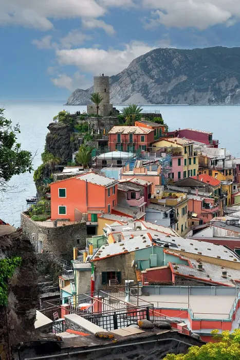 Framed Print : Vernazza, a coastal town in the province of La Spezia, Cinque Terre region, UNESCO World Heritage Site, Liguria, Italy, Europe Framed Print : Vernazza, a coastal town in the province of La Spezia, Cinque Terre region, UNESCO World Heritage Site, Liguria, Italy, Europe