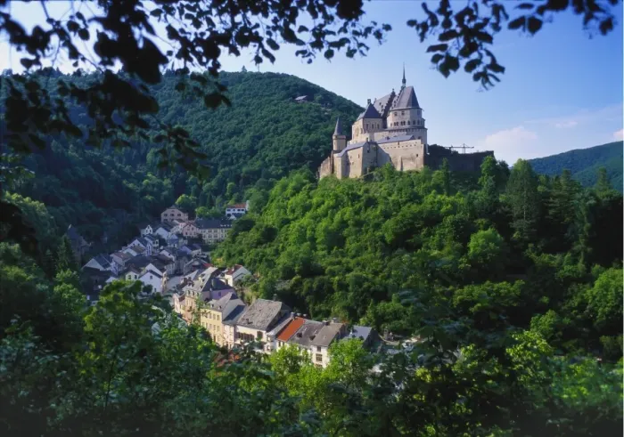 Framed Print : Vianden, Luxembourg, Benelux Framed Print : Vianden, Luxembourg, Benelux