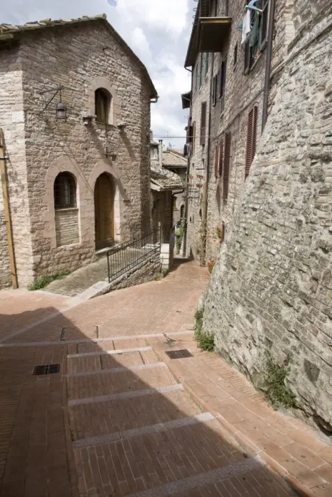 Framed Print : Vicoli, side streets, Assisi, Umbria, Italy, Europe Framed Print : Vicoli, side streets, Assisi, Umbria, Italy, Europe