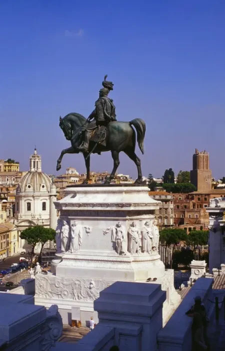 Framed Print : Victor Emmanuel II Monument, Venice Square, Italy Framed Print : Victor Emmanuel II Monument, Venice Square, Italy