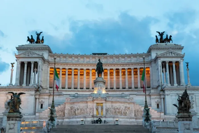 Framed Print : The Victor Emmanuel Monument at night, Rome, Lazio, Italy, Europe Framed Print : The Victor Emmanuel Monument at night, Rome, Lazio, Italy, Europe