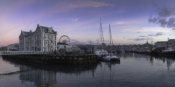 Victoria and Alfred Waterfront, (V and A Waterfront) (The Waterfront) at dawn, Cape Town