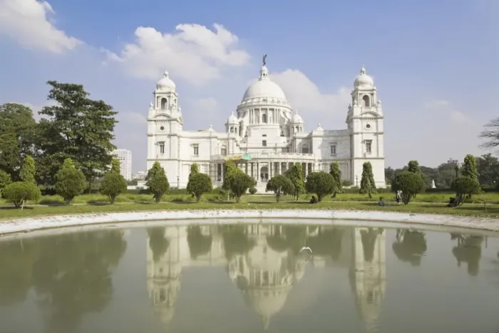 Framed Print : Victoria Memorial, Chowringhee, Kolkata (Calcutta), West Bengal, India, Asia Framed Print : Victoria Memorial, Chowringhee, Kolkata (Calcutta), West Bengal, India, Asia