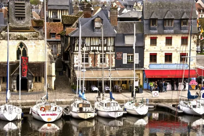 Framed Print : The Vieux Bassin, Old Town, the Naval Museum housed in ancient Saint Etienne church on the left, and boats moored along the quay, Honfleur, Calvados, Normandy, France, Europe