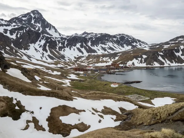 Framed Print : View of the abandoned Norwegian whaling station at Grytviken, in East Cumberland Bay Framed Print : View of the abandoned Norwegian whaling station at Grytviken, in East Cumberland Bay