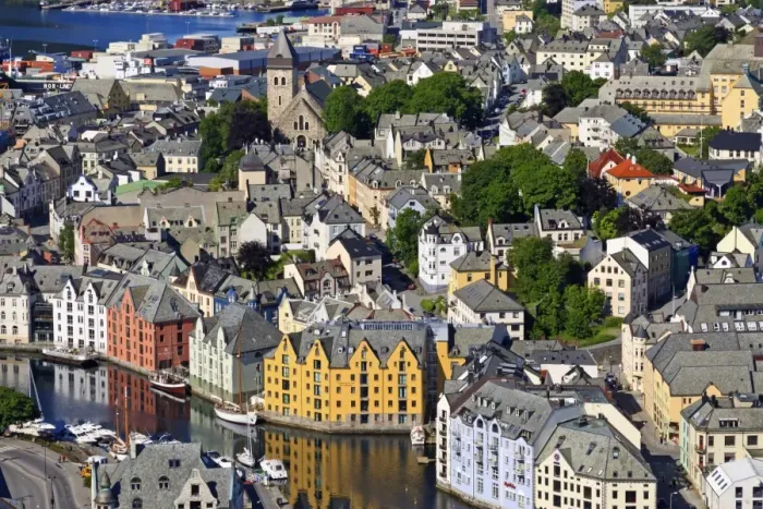 Framed Print : View from Aksla hill over the Art Nouveau buildings of Alesund, More og Romsdal, Norway, Scandinavia, Europe Framed Print : View from Aksla hill over the Art Nouveau buildings of Alesund, More og Romsdal, Norway, Scandinavia, Europe
