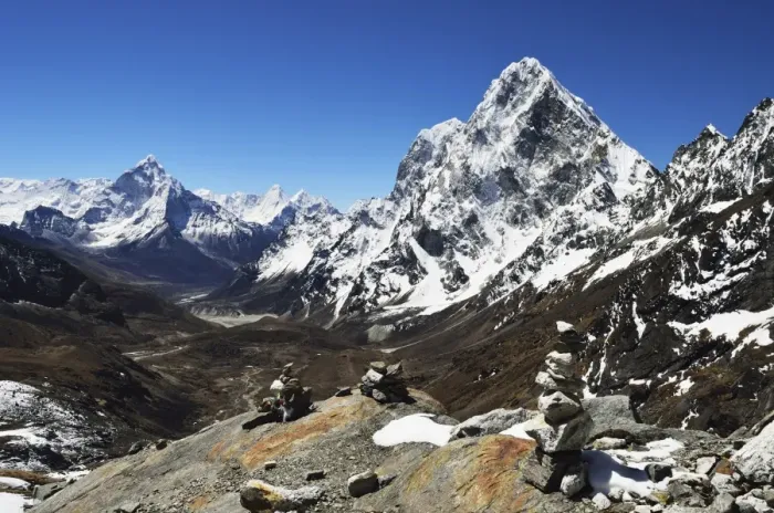 Framed Print : View of Ama Dablam and Chola Khola from Cho La Pass, Sagarmatha National Park, UNESCO World Heritage Site, Solukhumbu District, Sagarmatha, Eastern Region (Purwanchal), Nepal, Himalayas, Asia