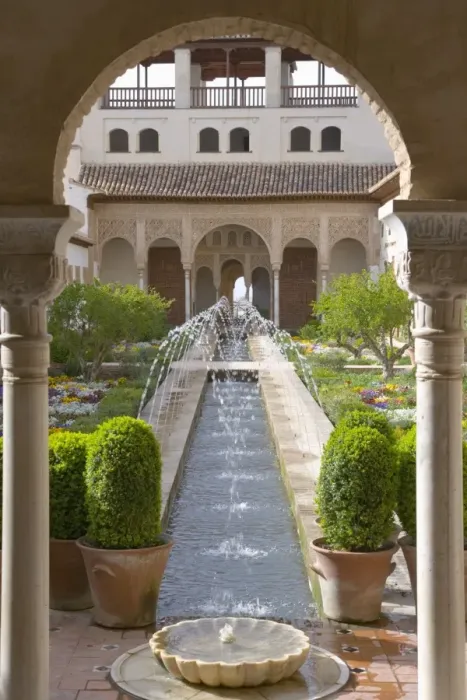 Framed Print : View through arch to the Patio de la Acequia, centrepiece of the gardens of the Generalife Framed Print : View through arch to the Patio de la Acequia, centrepiece of the gardens of the Generalife