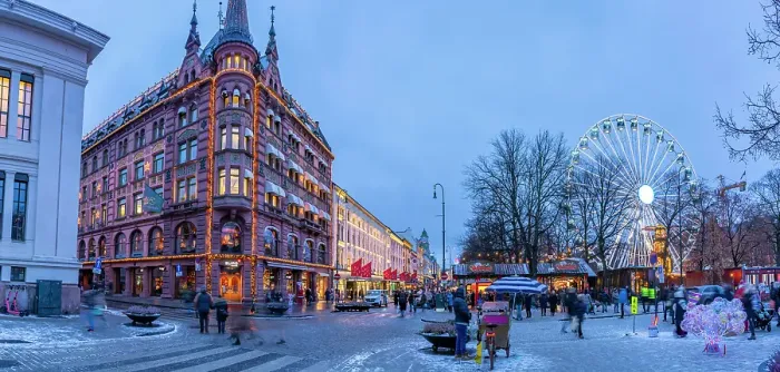 Framed Print : View of architecture on Karl Johans Gate and Christmas market during winter at dusk, Oslo, Norway, Scandinavia Framed Print : View of architecture on Karl Johans Gate and Christmas market during winter at dusk, Oslo, Norway, Scandinavia