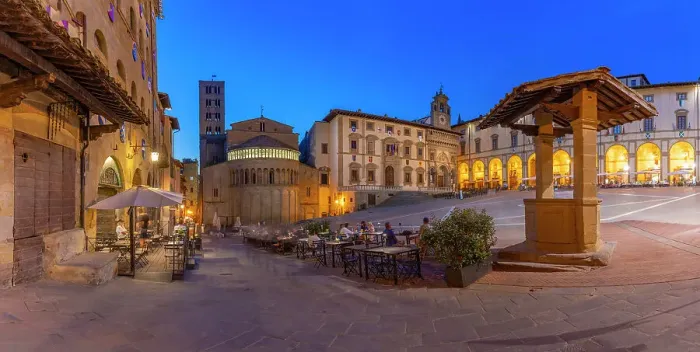 Framed Print : View of architecture in Piazza Grande at dusk, Arezzo, Province of Arezzo, Tuscany, Italy, Europe