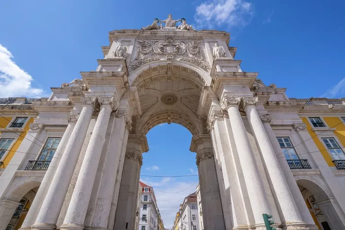 Framed Print : View of Arco da Rua Augusta on a sunny day, Lisbon, Portugal, Europe Framed Print : View of Arco da Rua Augusta on a sunny day, Lisbon, Portugal, Europe