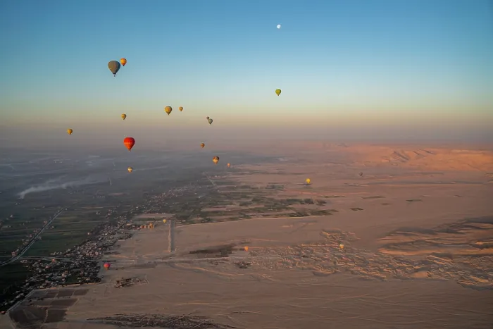 Framed Print : View of other balloons from hot air balloon over Luxor at sunrise, Luxor, Egypt, Africa Framed Print : View of other balloons from hot air balloon over Luxor at sunrise, Luxor, Egypt, Africa
