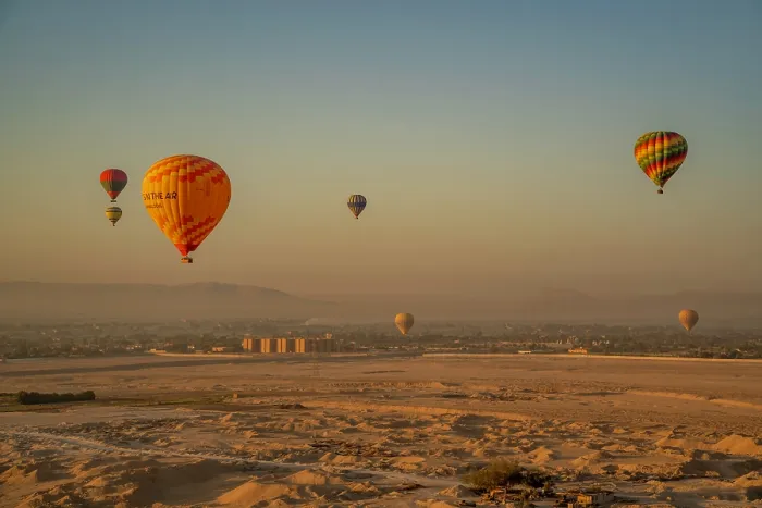 Framed Print : View of other balloons from hot air balloon over Luxor at sunrise, Luxor, Egypt, Africa Framed Print : View of other balloons from hot air balloon over Luxor at sunrise, Luxor, Egypt, Africa