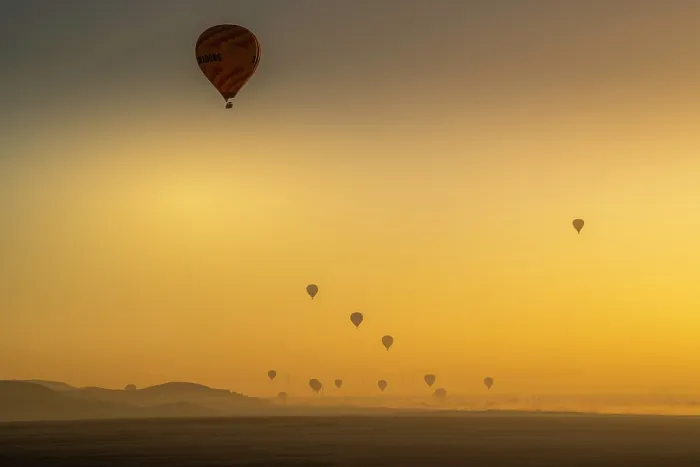 Framed Print : View of other balloons from hot air balloon over Luxor at sunrise, Luxor, Egypt, Africa Framed Print : View of other balloons from hot air balloon over Luxor at sunrise, Luxor, Egypt, Africa