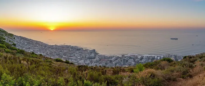 Framed Print : View of Bantry Bay at sunset from Signal Hill, Cape Town, Western Cape, South Africa, Africa Framed Print : View of Bantry Bay at sunset from Signal Hill, Cape Town, Western Cape, South Africa, Africa