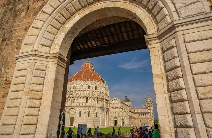 Framed Print : View of Baptistery of San Giovanni, Pisa Cathedral and Leaning Tower of Pisa, UNESCO World Heritage Site, Pisa, Province of Pisa, Tuscany, Italy, Europe Framed Print : View of Baptistery of San Giovanni, Pisa Cathedral and Leaning Tower of Pisa, UNESCO World Heritage Site, Pisa, Province of Pisa, Tuscany, Italy, Europe