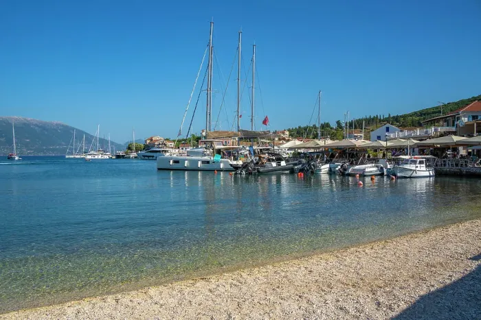 Framed Print : View of beach in Fiscardo harbour, Fiscardo, Kefalonia, Ionian Islands, Greek Islands, Greece, Europe Framed Print : View of beach in Fiscardo harbour, Fiscardo, Kefalonia, Ionian Islands, Greek Islands, Greece, Europe