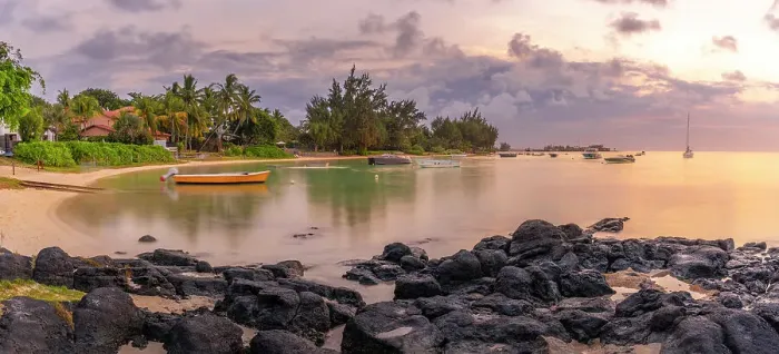Framed Print : View of beach and Indian Ocean at sunset in Cap Malheureux, Mauritius, Indian Ocean, Africa Framed Print : View of beach and Indian Ocean at sunset in Cap Malheureux, Mauritius, Indian Ocean, Africa