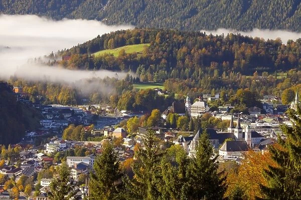 View over Berchtesgaden in autumn, Berchtesgaden, Bavaria, Germany, Europe