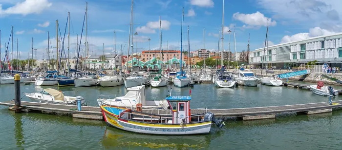 Framed Print : View of boats in Bom Sucesso Marina on a sunny day, Lisbon, Portugal, Europe Framed Print : View of boats in Bom Sucesso Marina on a sunny day, Lisbon, Portugal, Europe