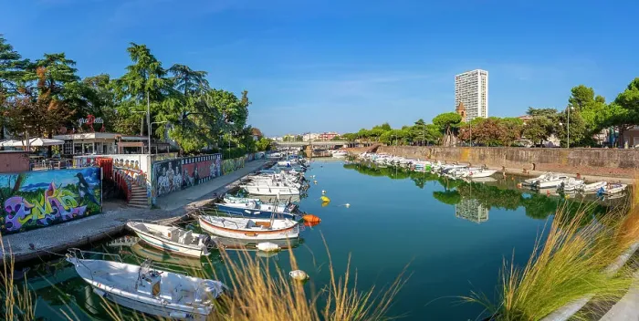 Framed Print : View of boats and reflections on the Rimini Canal, Rimini, Emilia-Romagna, Italy, Europe Framed Print : View of boats and reflections on the Rimini Canal, Rimini, Emilia-Romagna, Italy, Europe