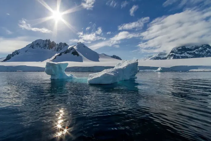 Framed Print : View of calm seas and reflected mountains surrounding Damoy Point in Dorian Bay, Antarctica, Polar Regions Framed Print : View of calm seas and reflected mountains surrounding Damoy Point in Dorian Bay, Antarctica, Polar Regions