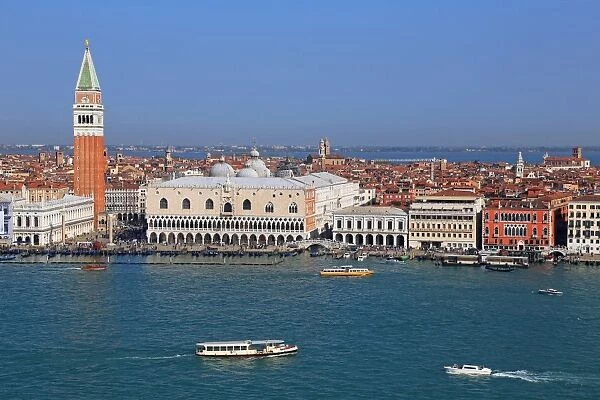 View towards Campanile and Doges Palace, Venice, UNESCO World Heritage Site, Veneto